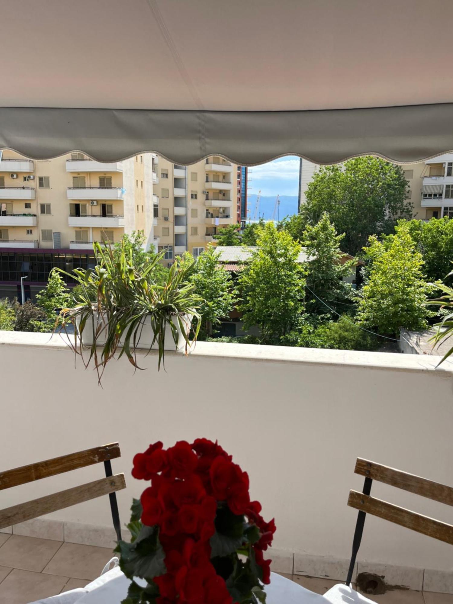 Vlorë Iljazi'S Apartaments מראה חיצוני תמונה